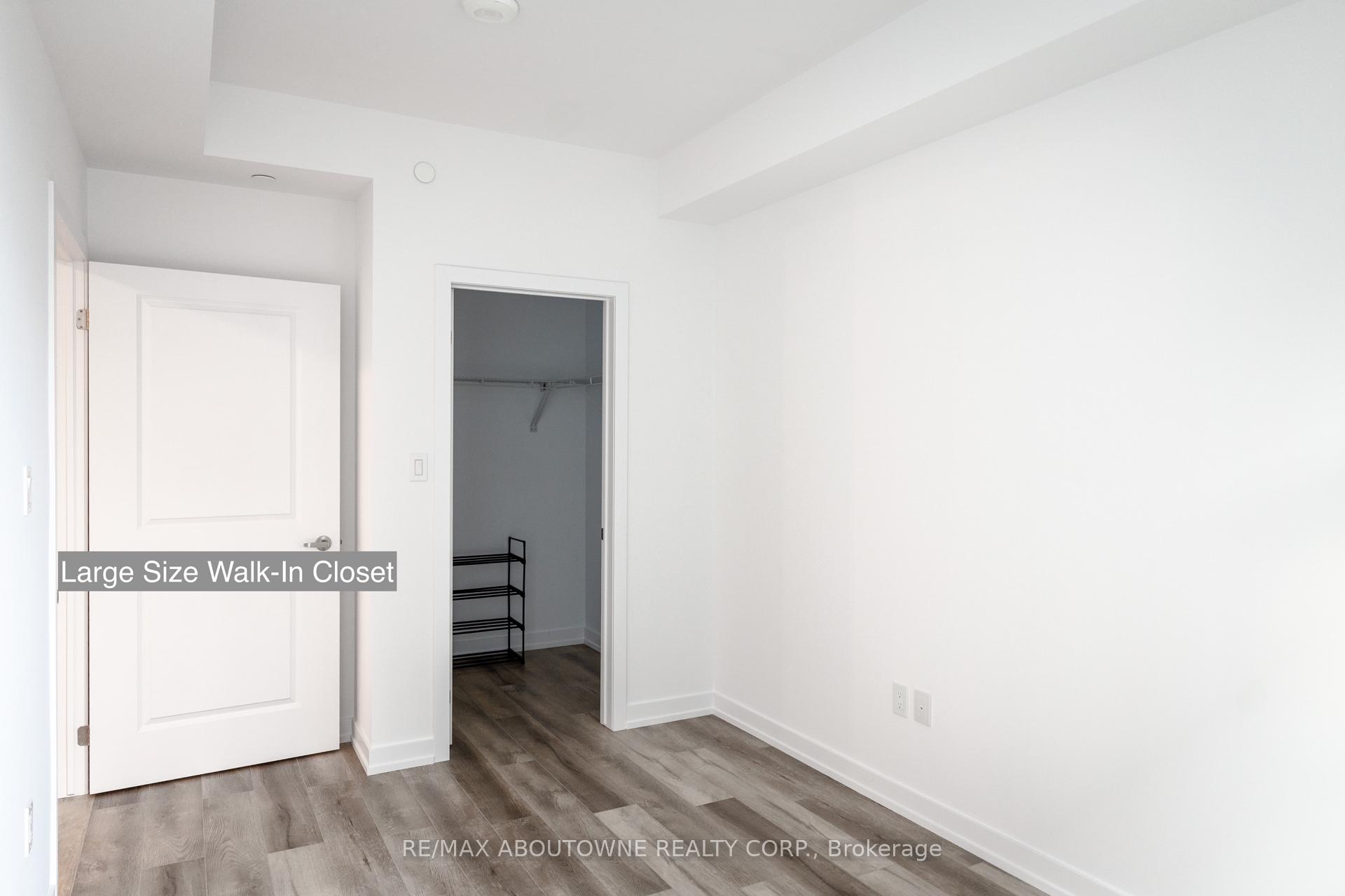 2 Bedrooms Condo at 470 Dundas, Hamilton For sale