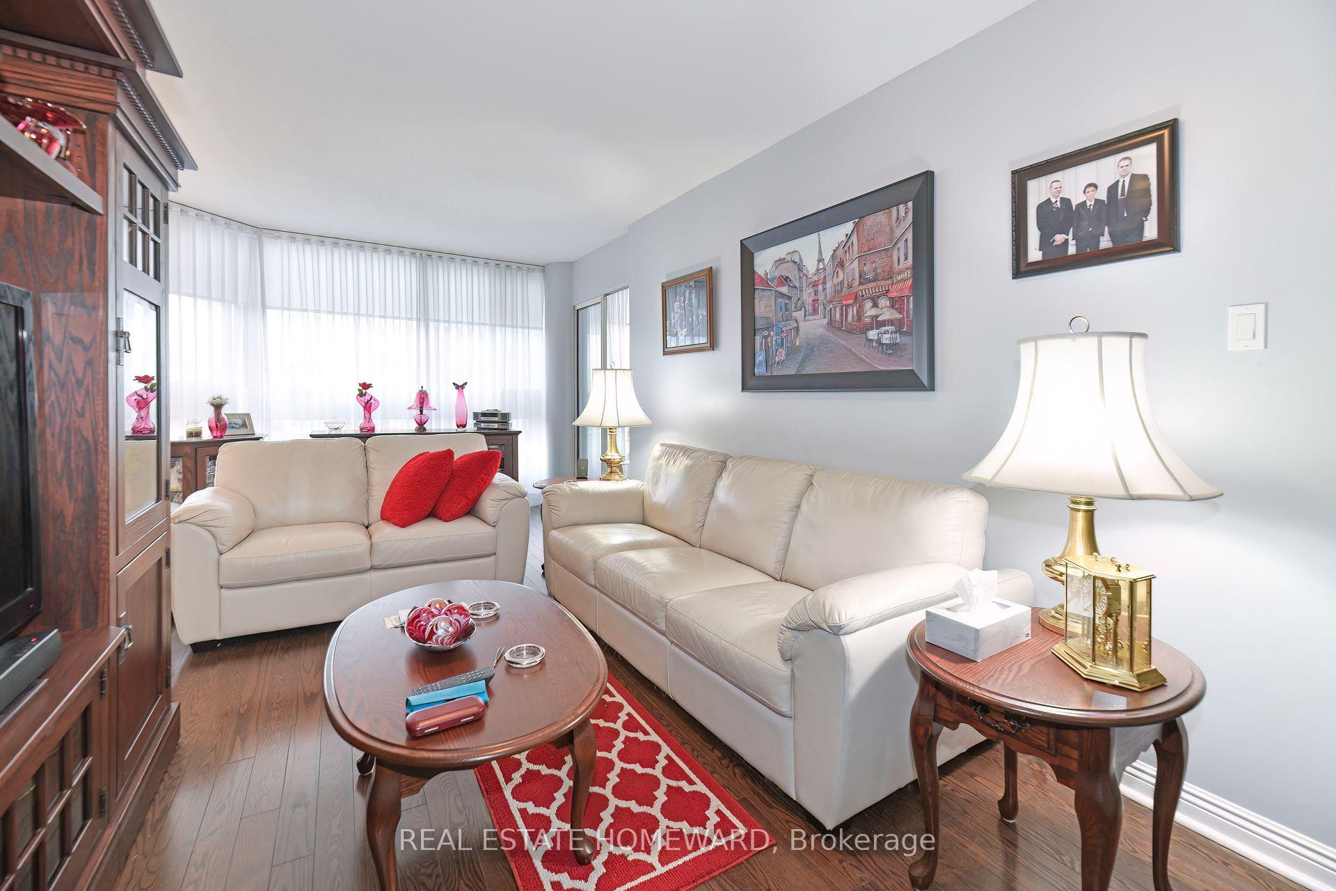 3 Bedrooms Condo at 3233 eglinton, Toronto For sale