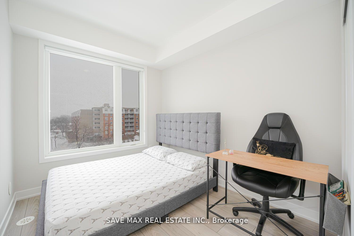 2 Bedrooms Condo at 3472 Widdicombe, Mississauga For sale