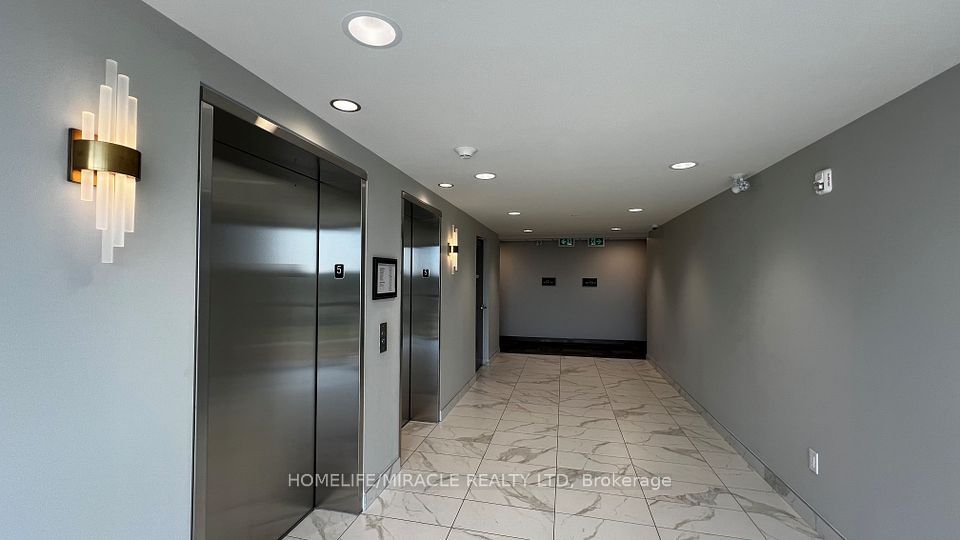 #504 - 26 Lowes Road, Guelph, ON N1G 0H4