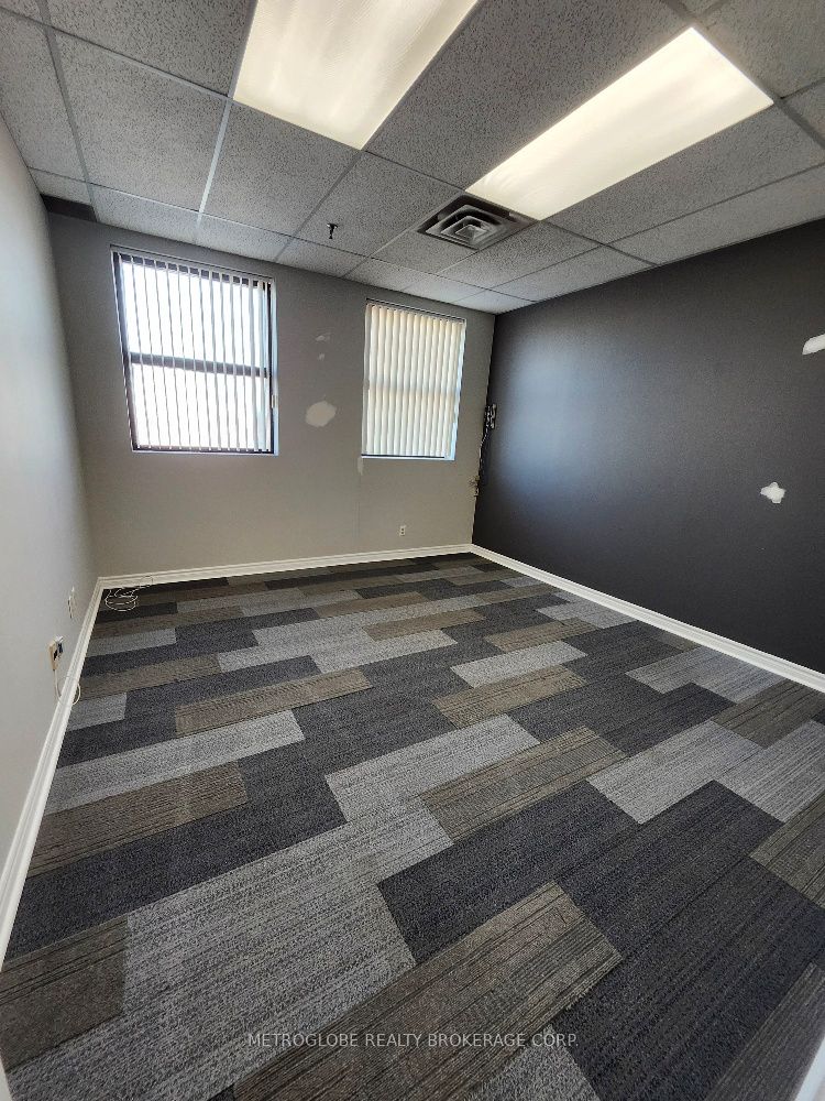 1030 Kamato Road, #206
