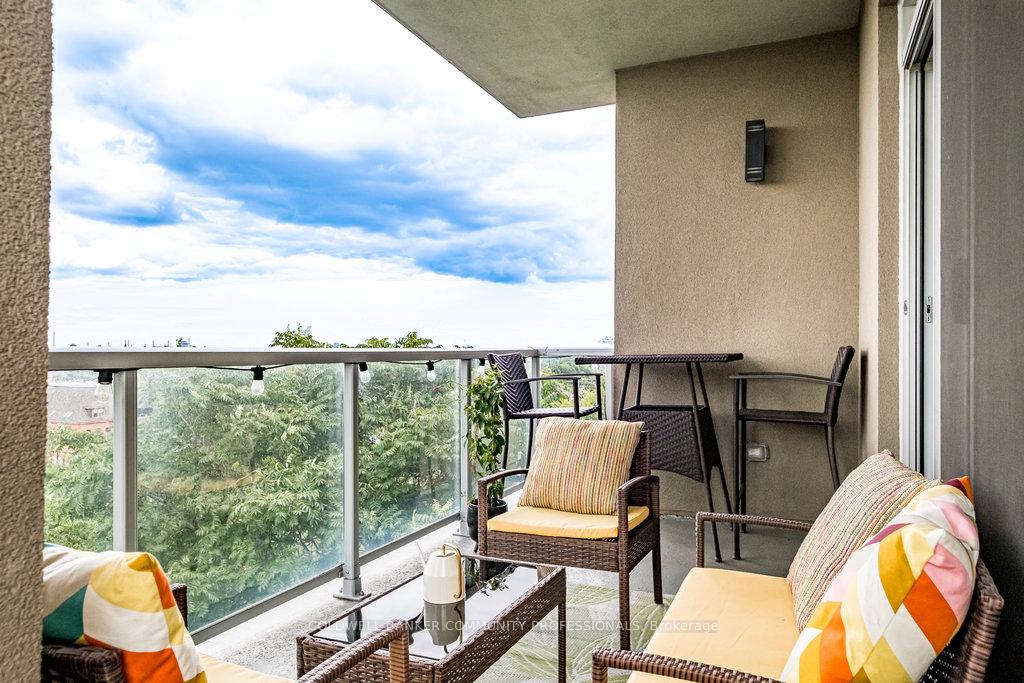 2 Bedrooms Condo at 467 Charlton, Hamilton For sale