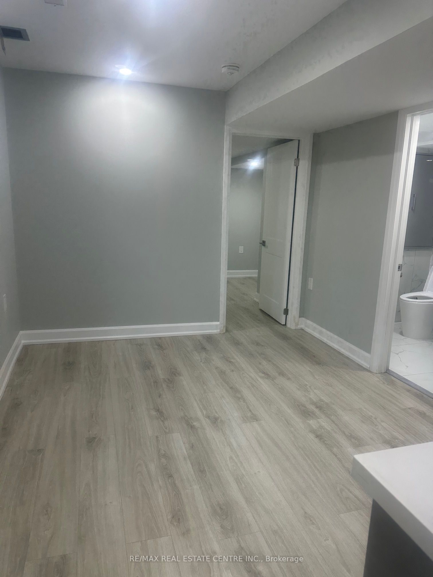 1529 Portsmouth Place, #Lower