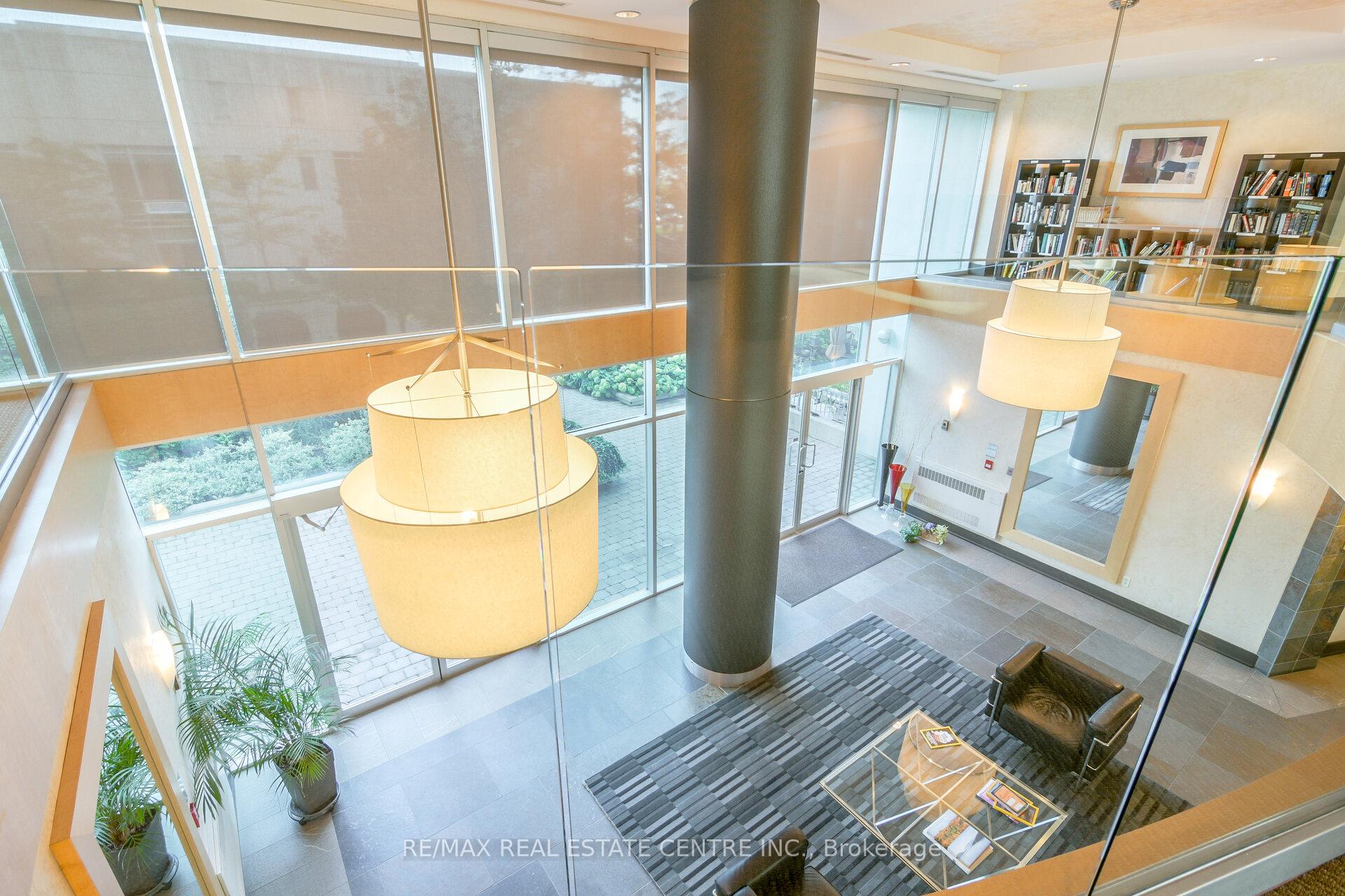 2 Bedrooms Condo at 5 Marine Parade,  Toronto For sale