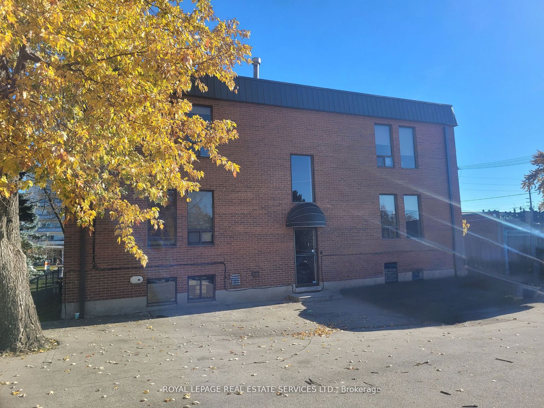 770 Browns Line, #200