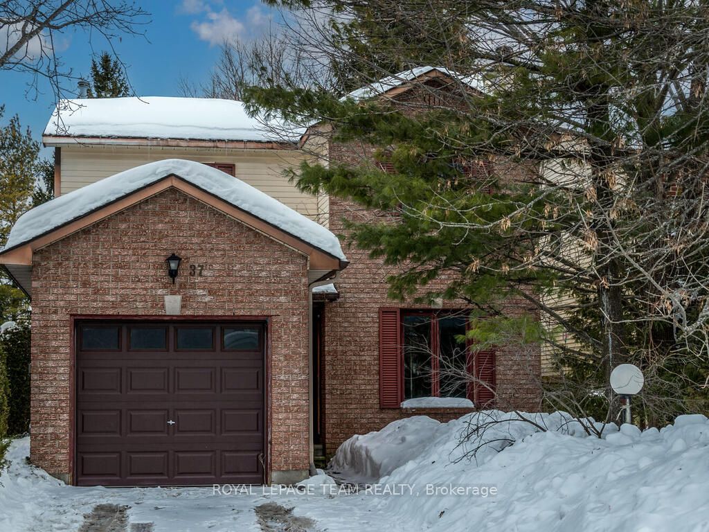 37 Denham Way, StittsvilleMunsterRichmond, ON K2S 1H5