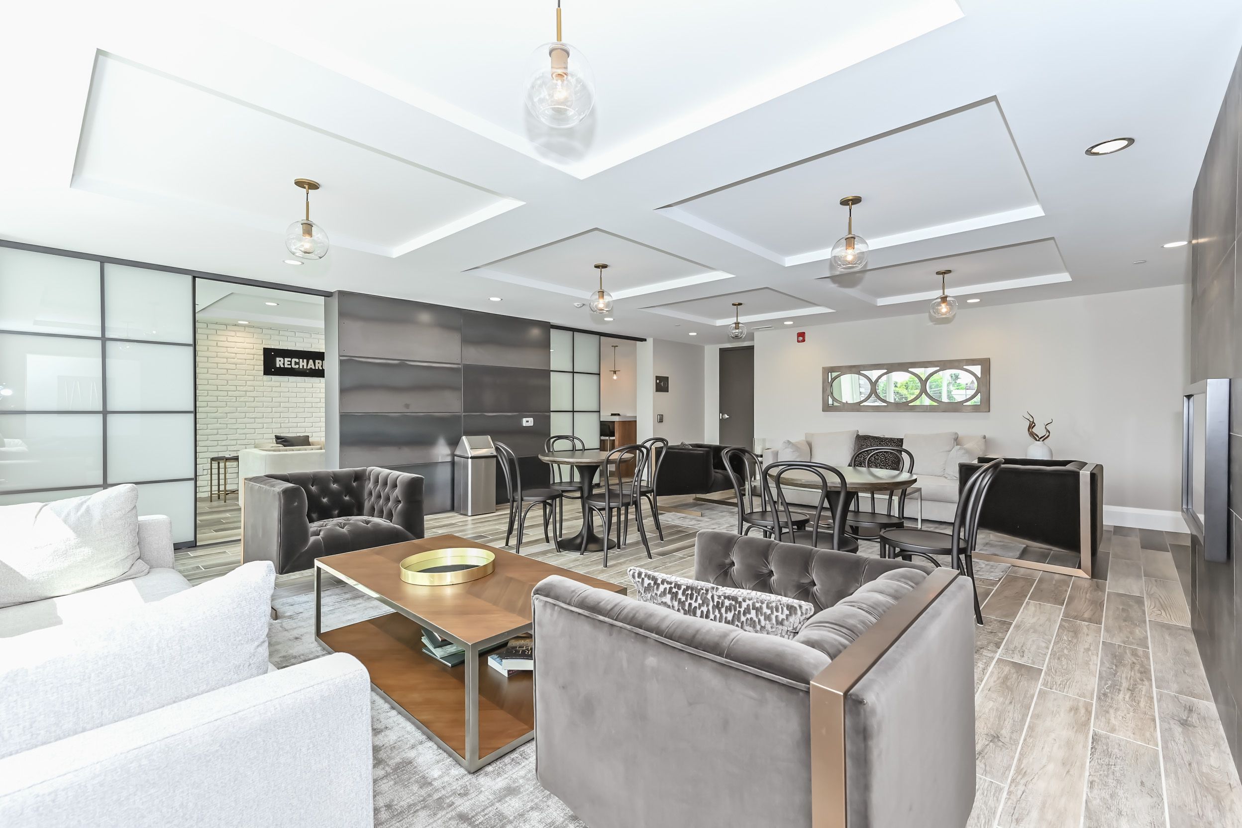 63 Arthur Street S 801