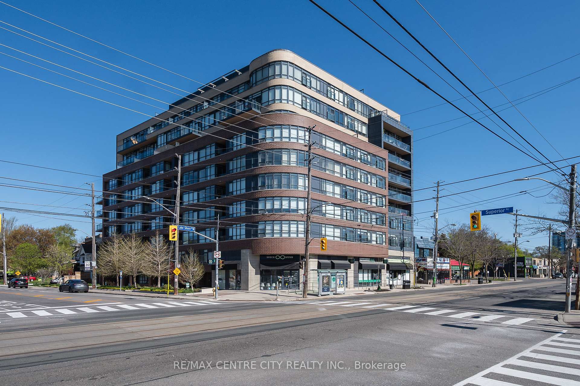 2 Bedrooms Condo at 11 Superior, Toronto For sale