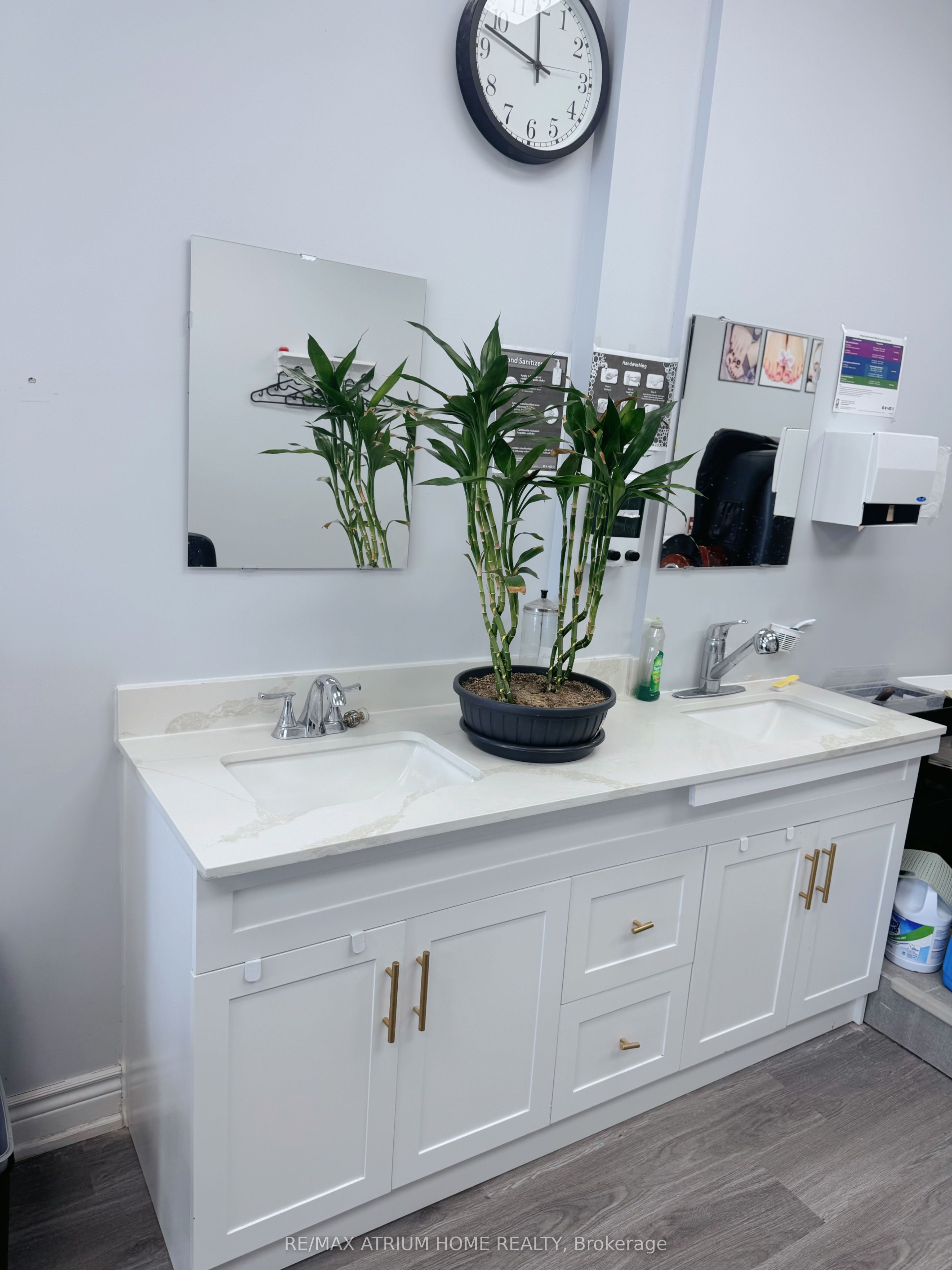 250 Taunton Road E, #Unit 9