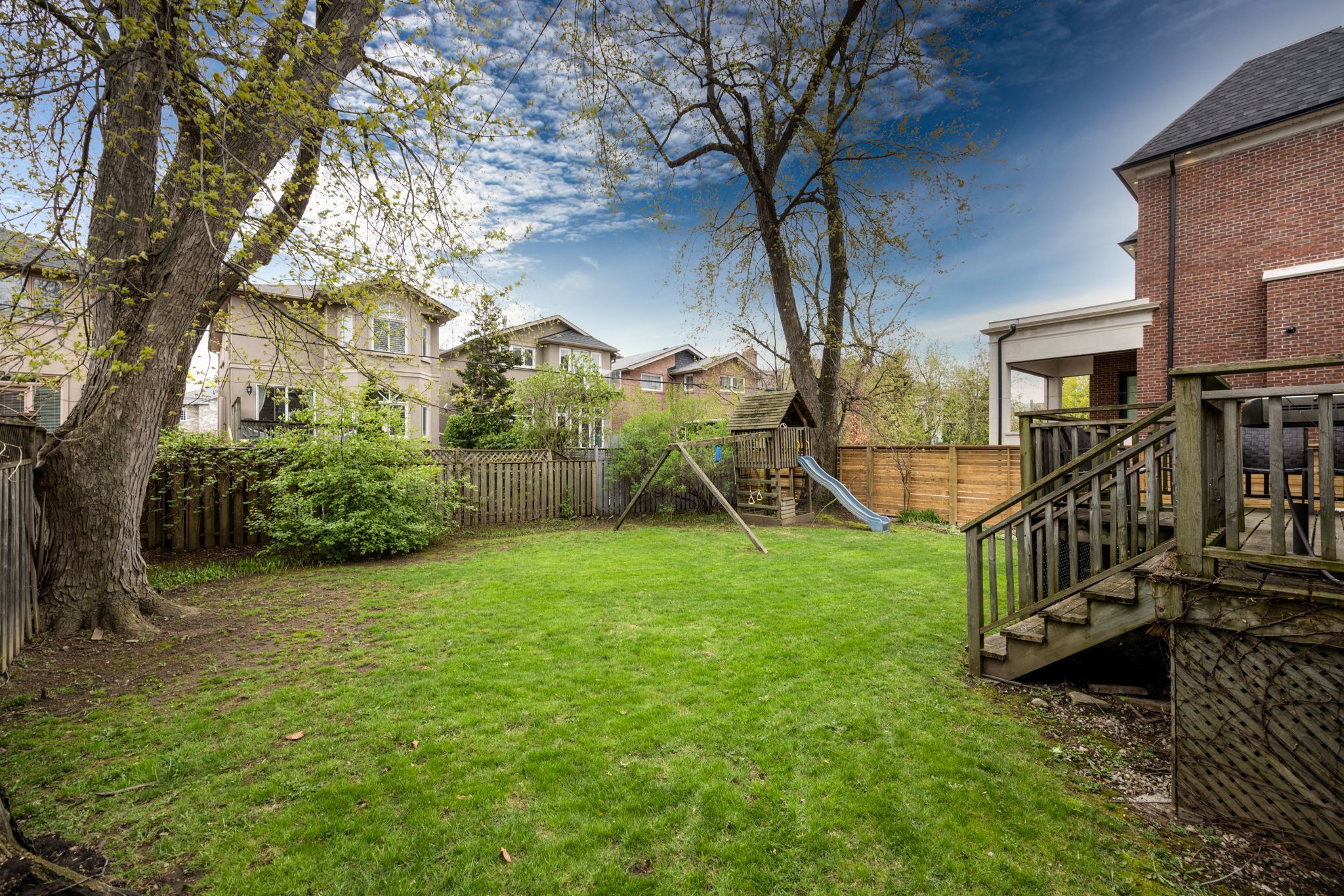 537 Deloraine Avenue