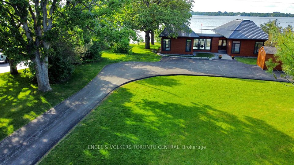 131 Peats Point