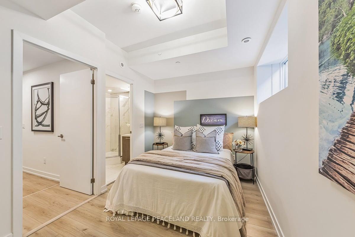 3 Bedrooms Condo at 266 Finch, Toronto For sale