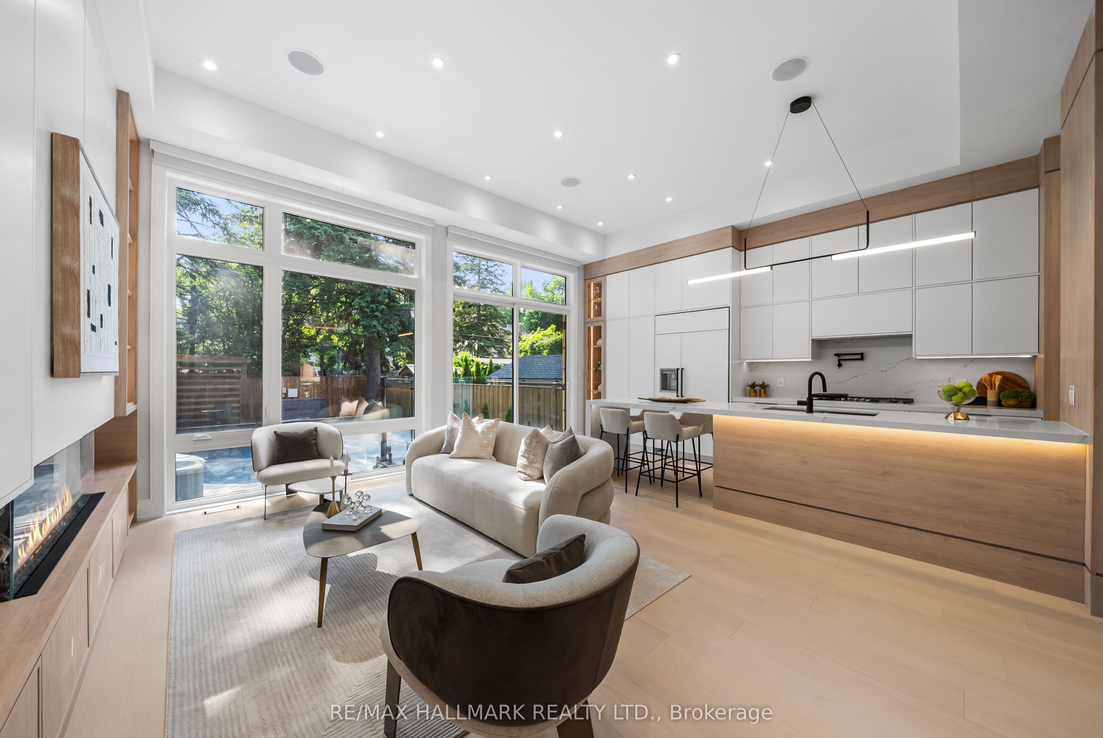 112 Randolph Road