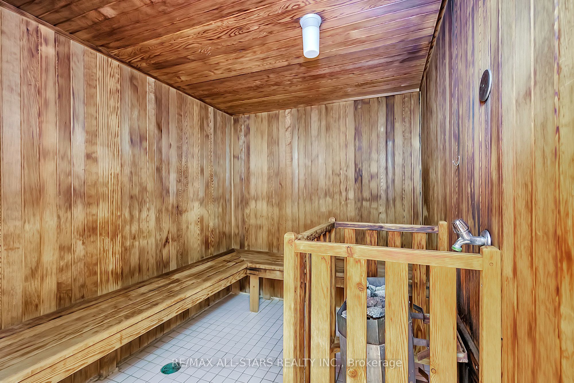 2 Raymerville Drive, #512