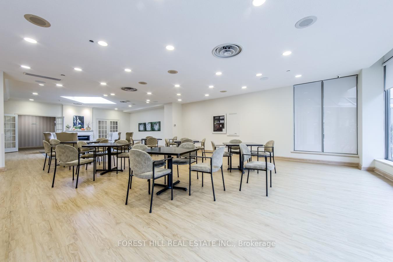 1 Bedroom Condo at 10 Guildwood, Toronto For sale
