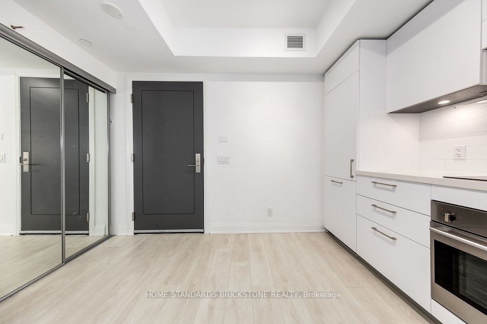 #429 - 33 Frederick Todd Way, Toronto, ON M4G 0C9
