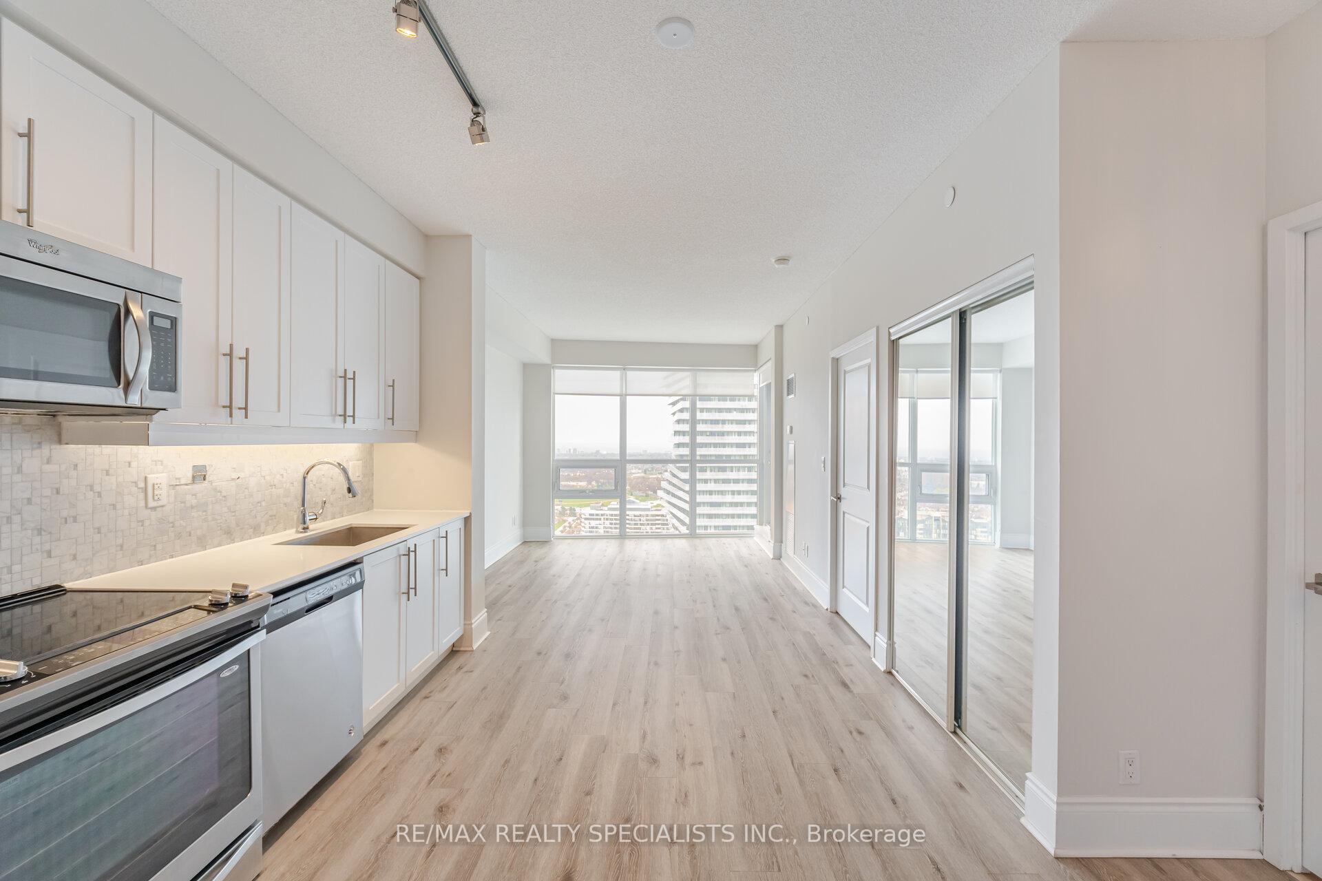 2 Bedrooms Condo at 510 Curran,  Mississauga For sale