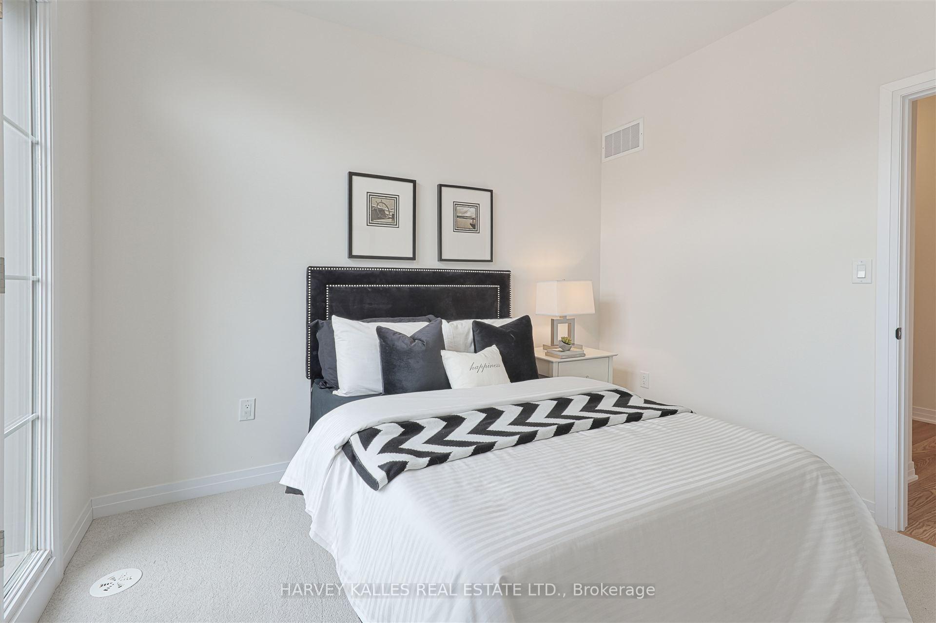75 De La Roche Drive S