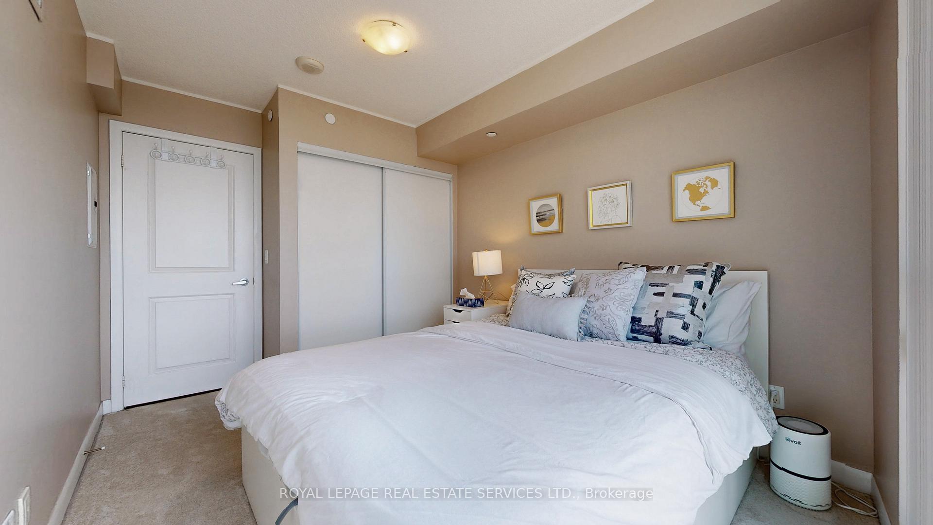 2 Bedrooms Condo at 205 Sherway Gardens, Toronto For sale