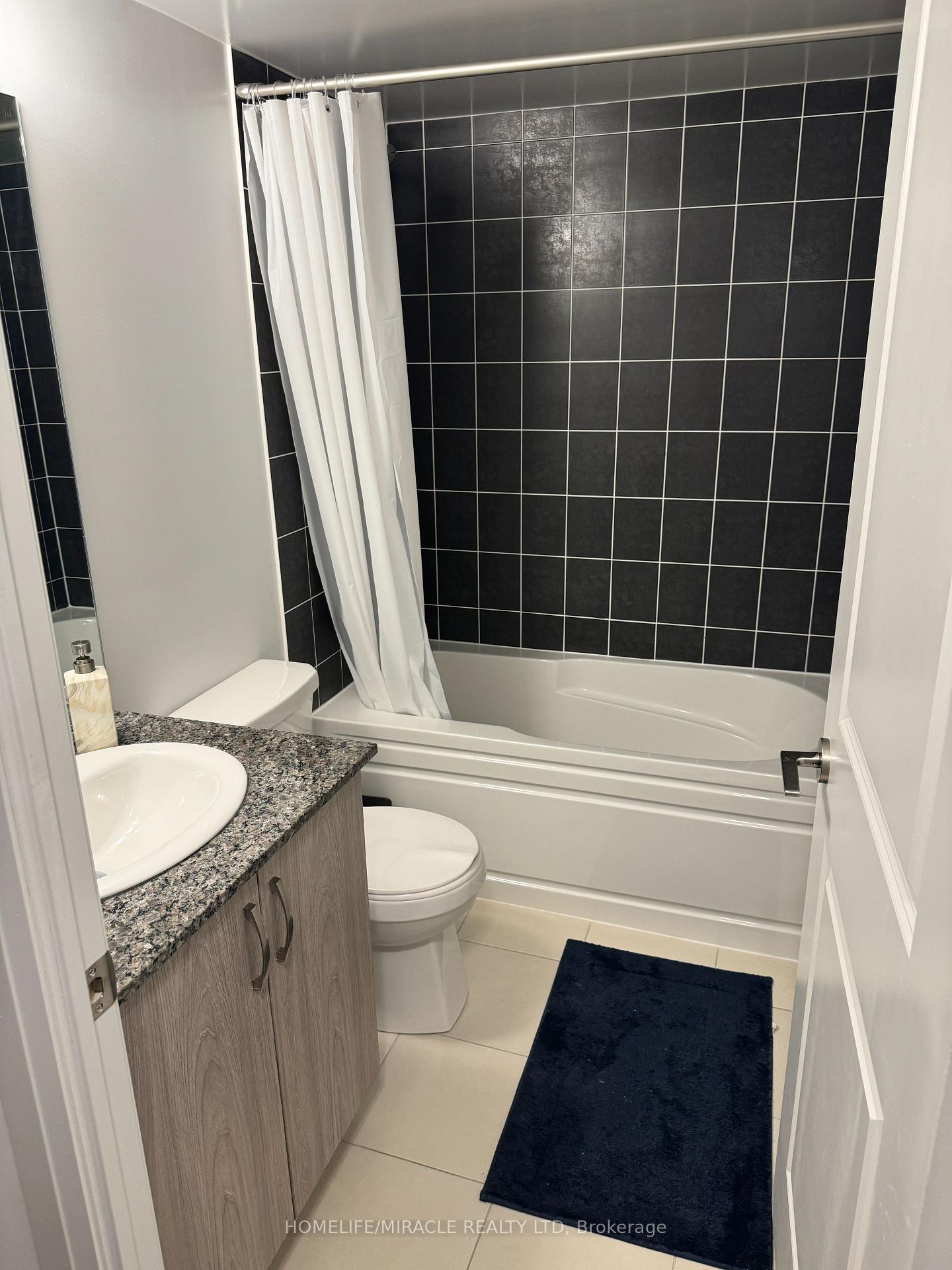 3 Bedrooms Condo at 20 Meadowglen, Toronto For sale