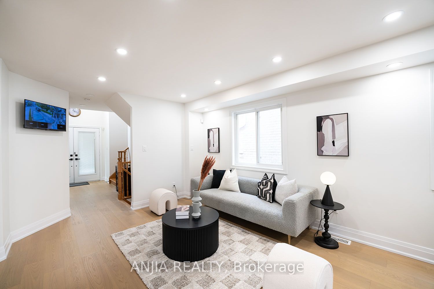 262 Helen Avenue