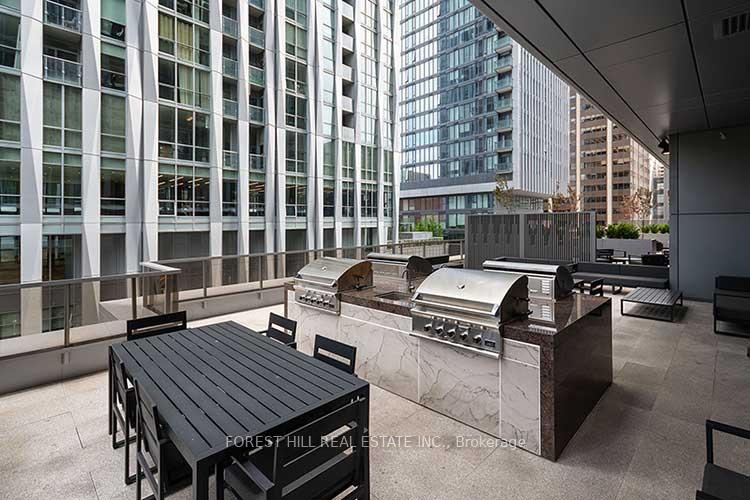 2 Bedrooms Condo at 11 Yorkville, Toronto For sale