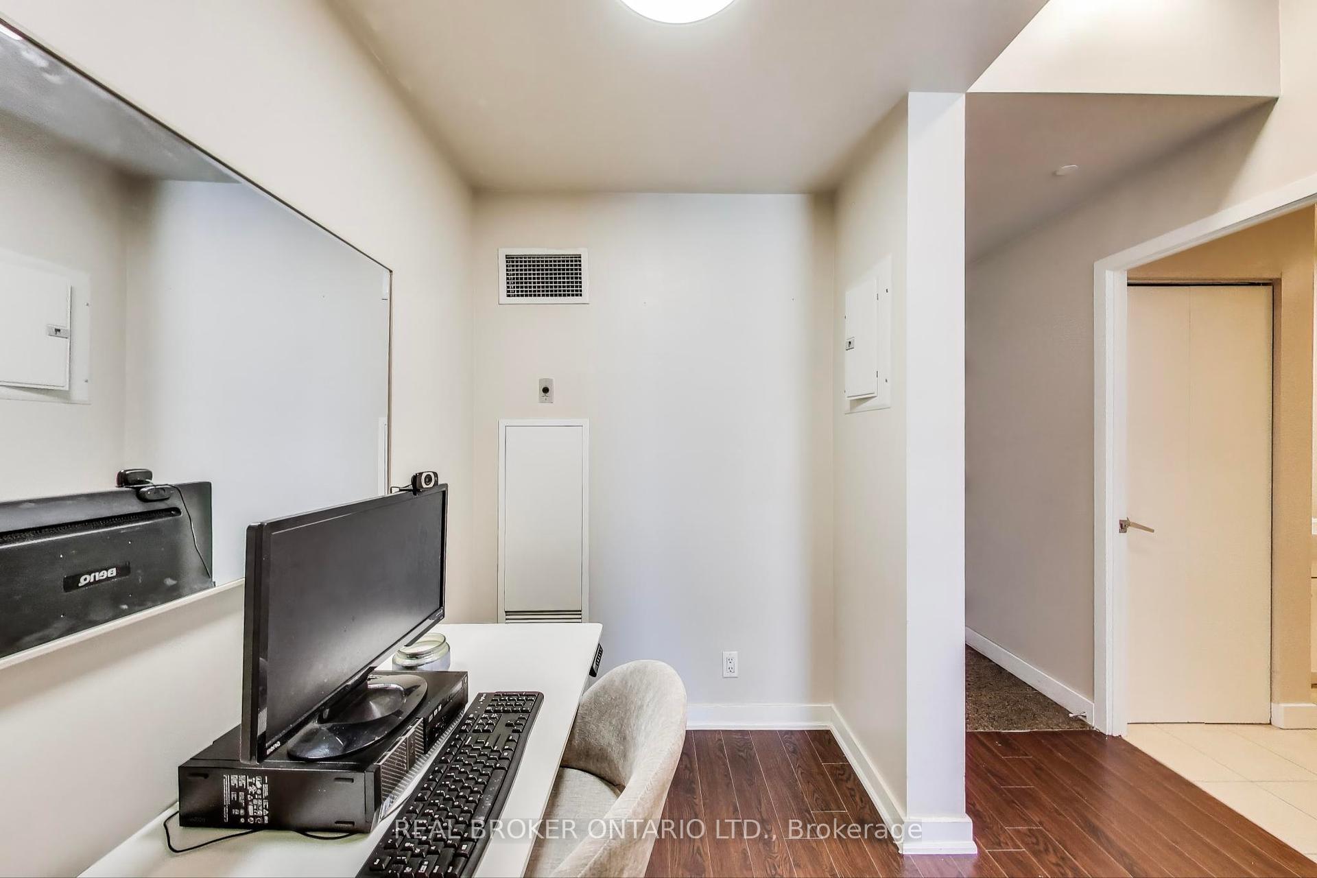 2 Bedrooms Condo at 397 Front, Toronto For sale