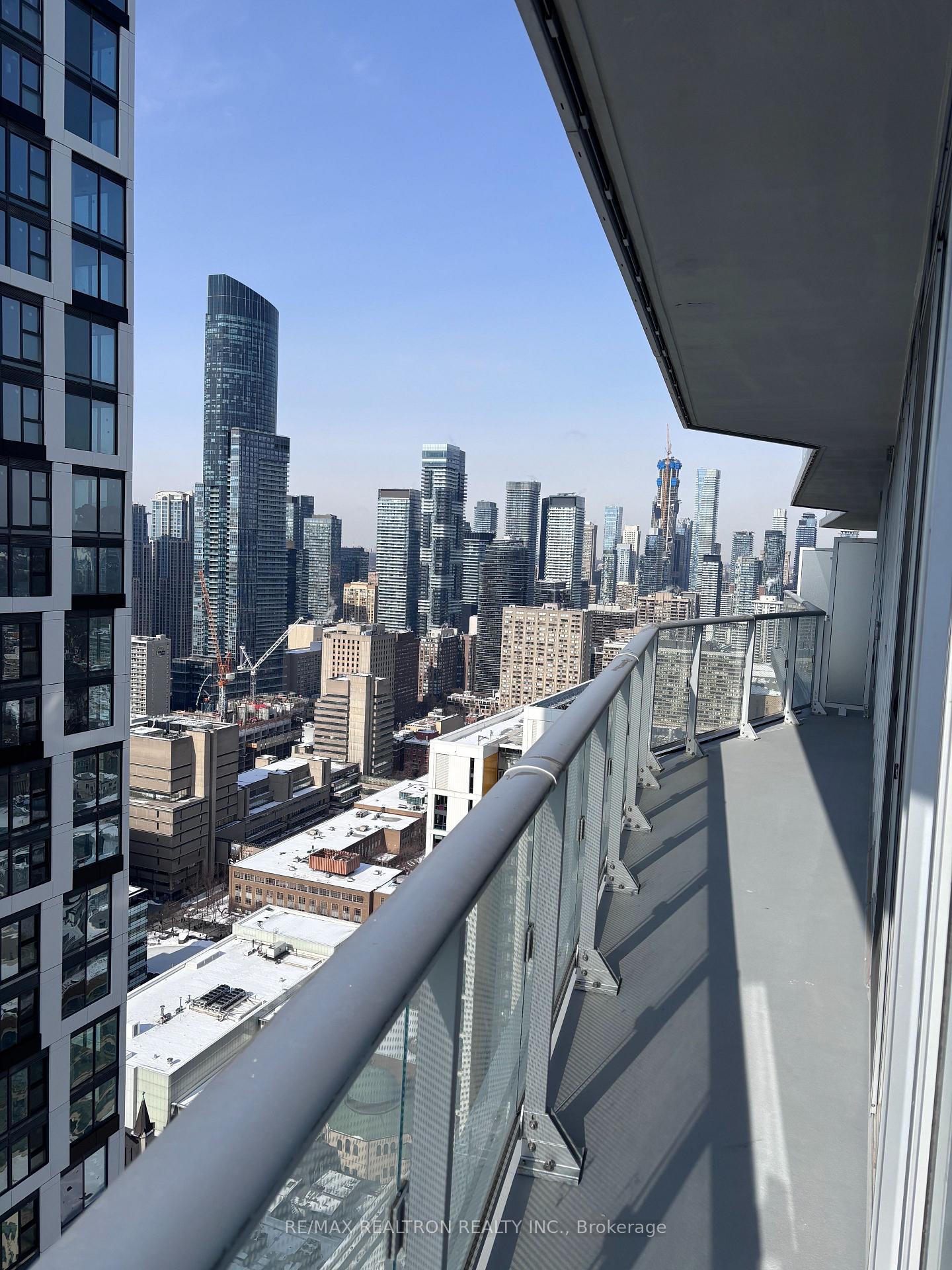 3 Bedrooms Condo at 100 Dalhousie, Toronto For sale
