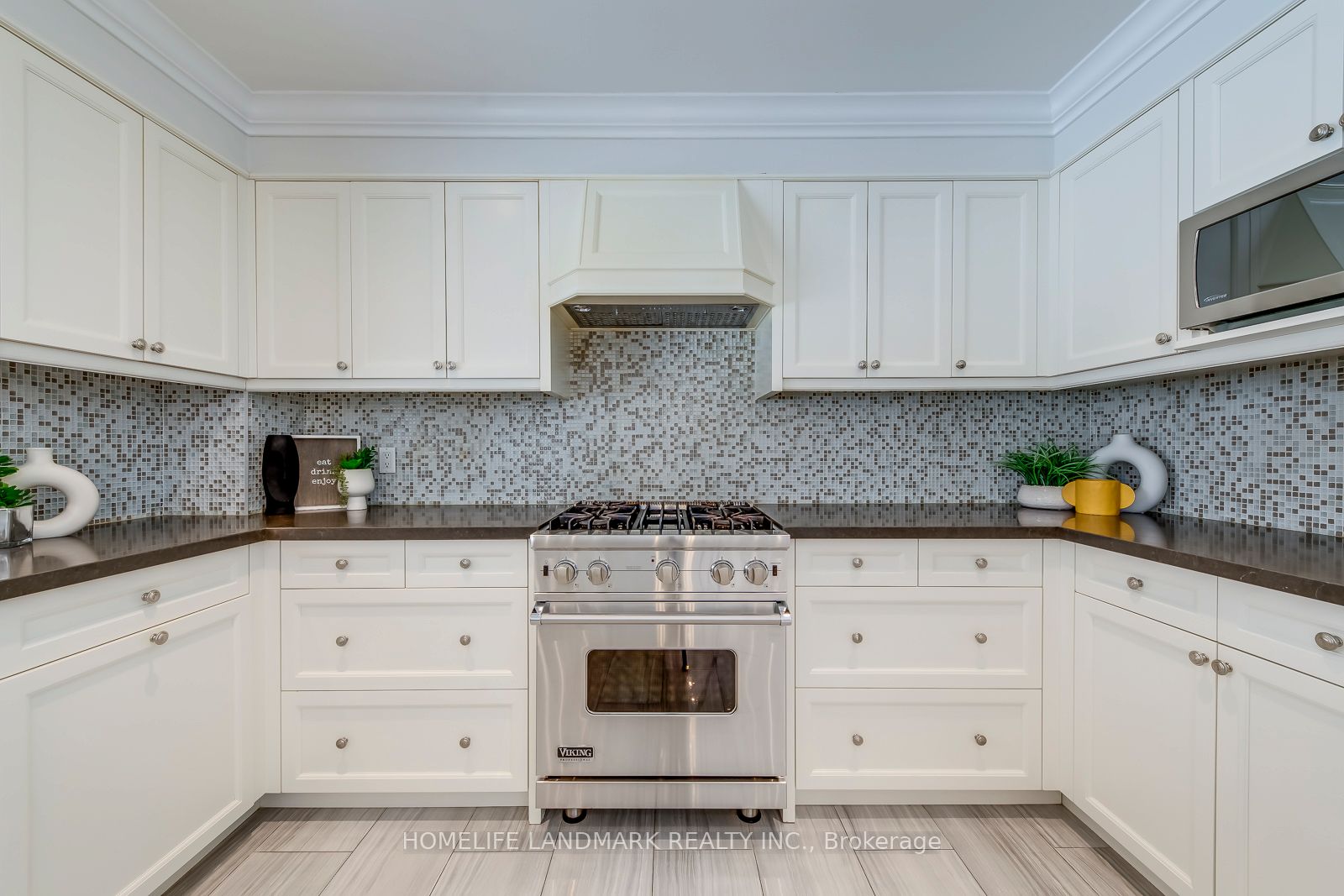 503 Blenheim Crescent