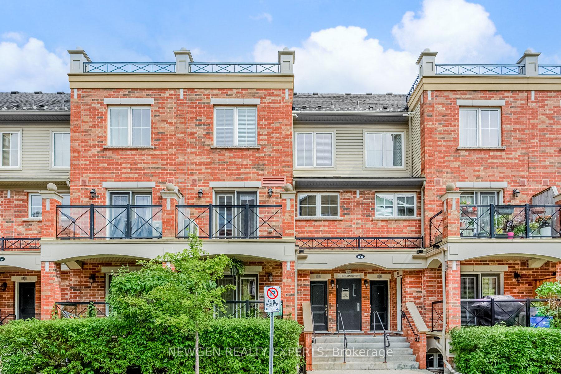 2 Bedrooms Condo at 51 Hays, Oakville For sale
