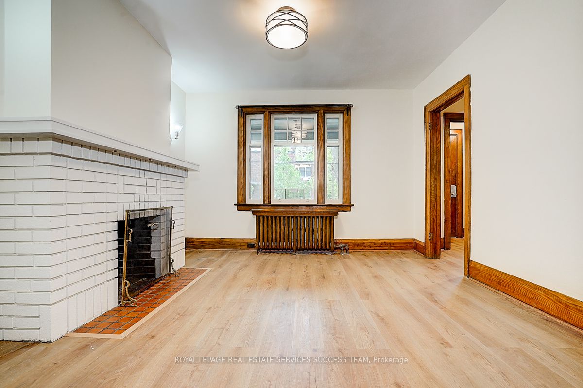 20 Chester Hill Road, #Main