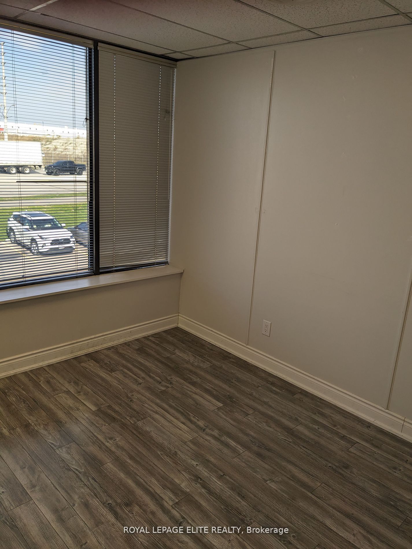 1150 EGLINTON AVE EAST Avenue, #203