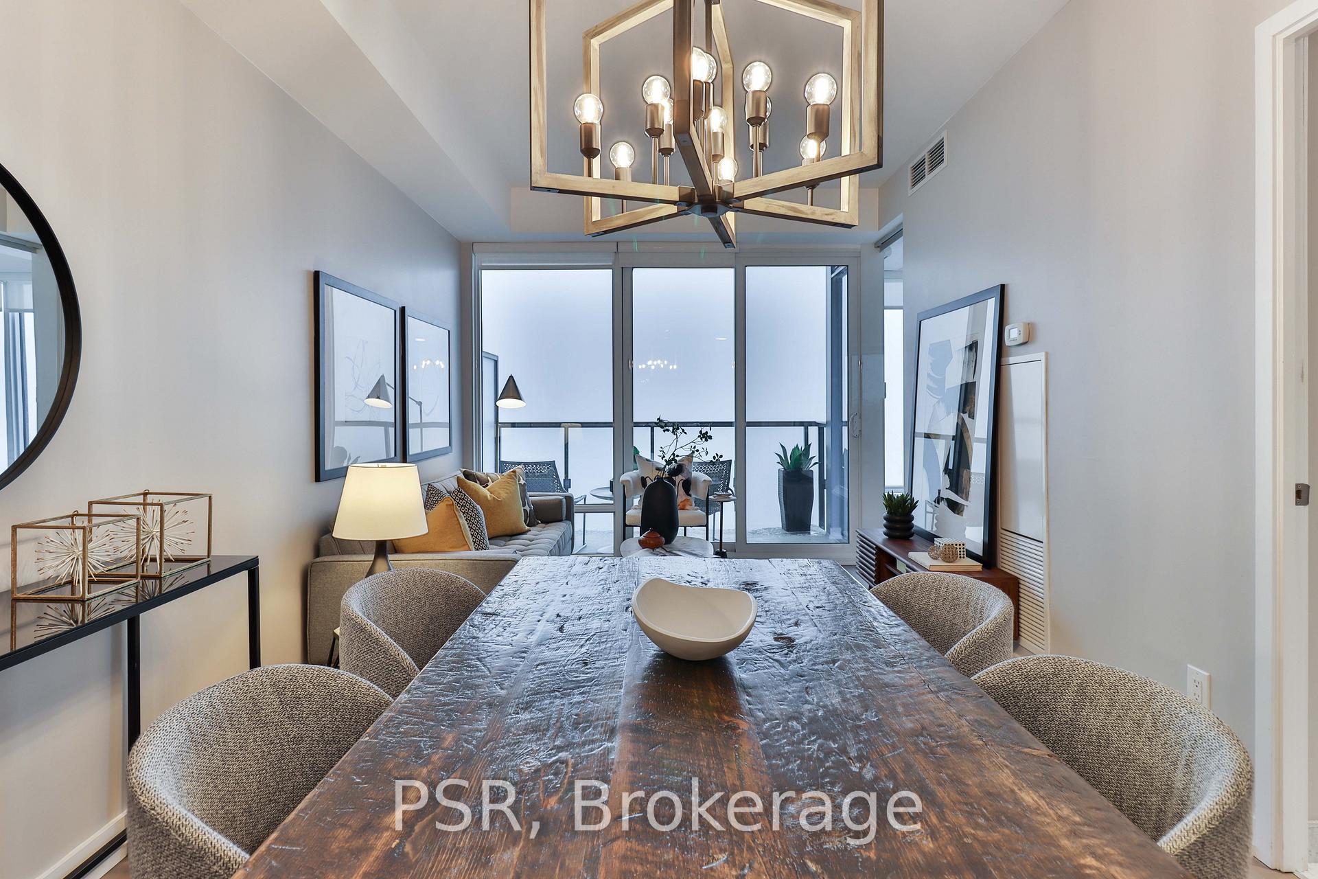 2 Bedrooms Condo at 488 University Ave, Toronto For sale