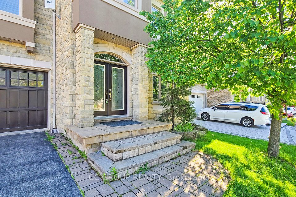 2213 Blackbird Court, Oakville, ON L6M 5E6