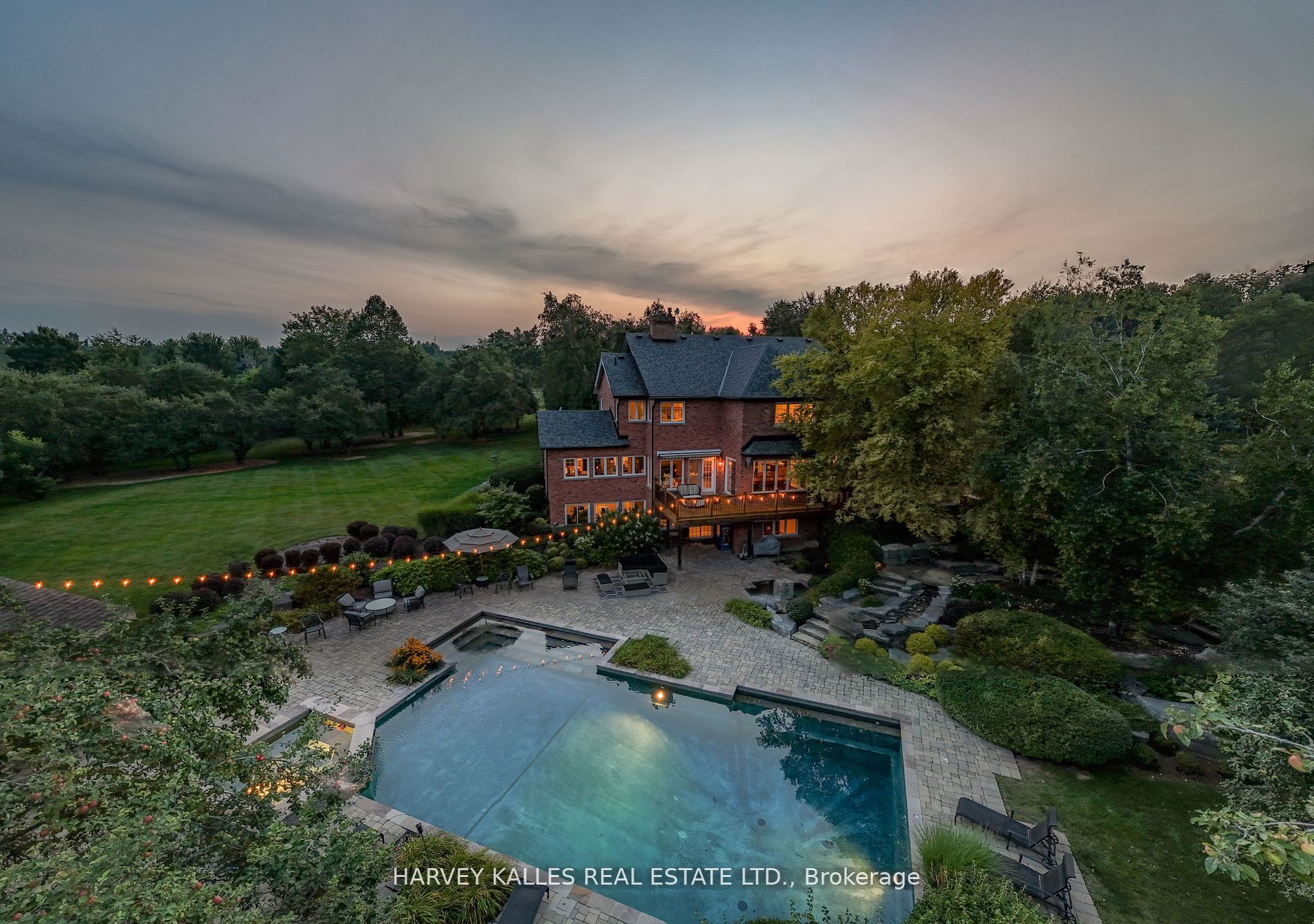 3 Rutland Hill Court