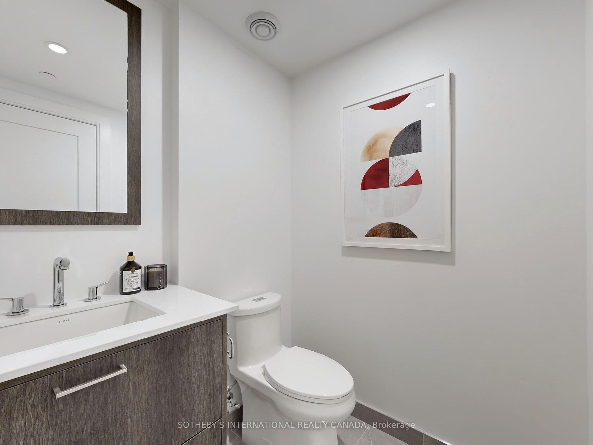 3 Bedrooms Condo at 30 Inn On the Park, Toronto For sale