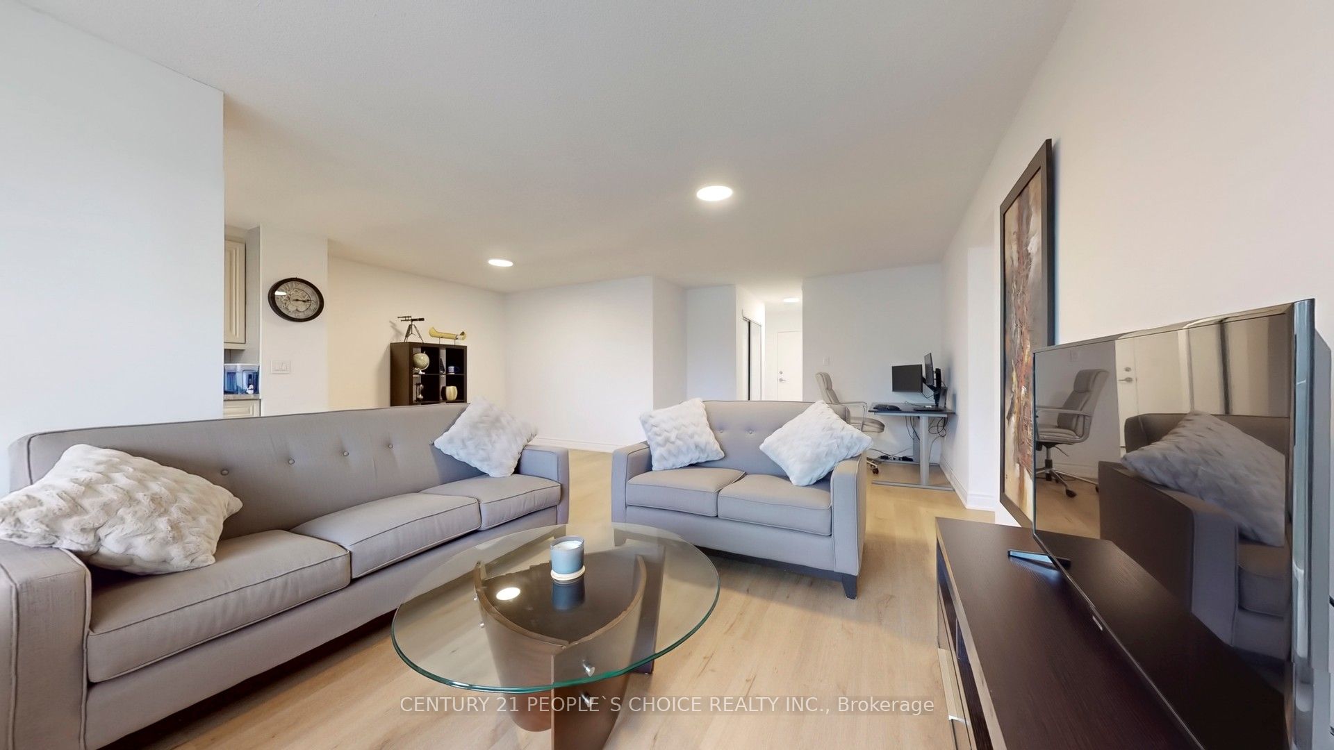 100 Wingarden Court, #216