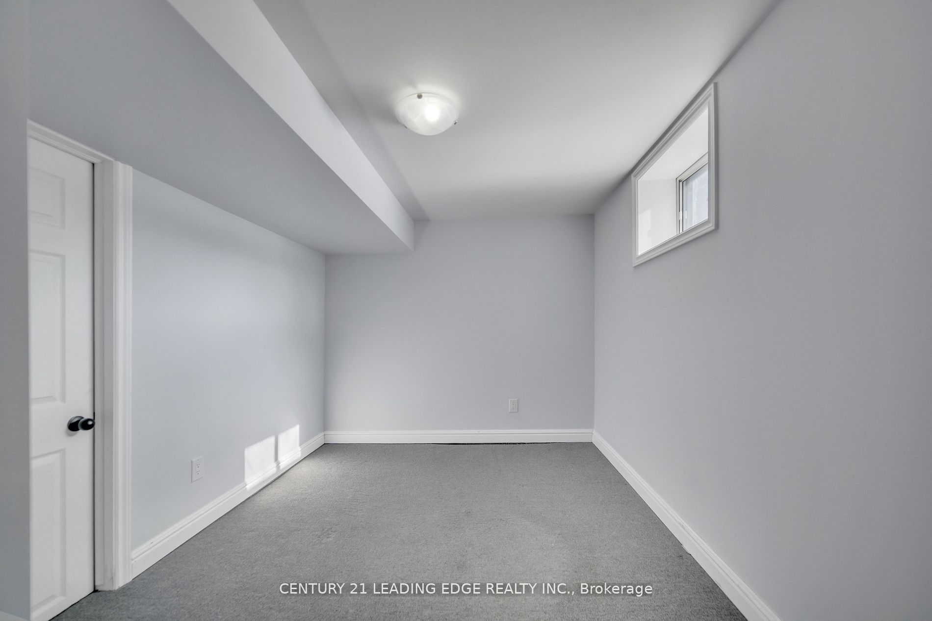 21 Rossander Court
