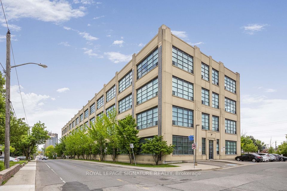 #108 - 1001 Roselawn Avenue, Toronto, ON M6B 4M4
