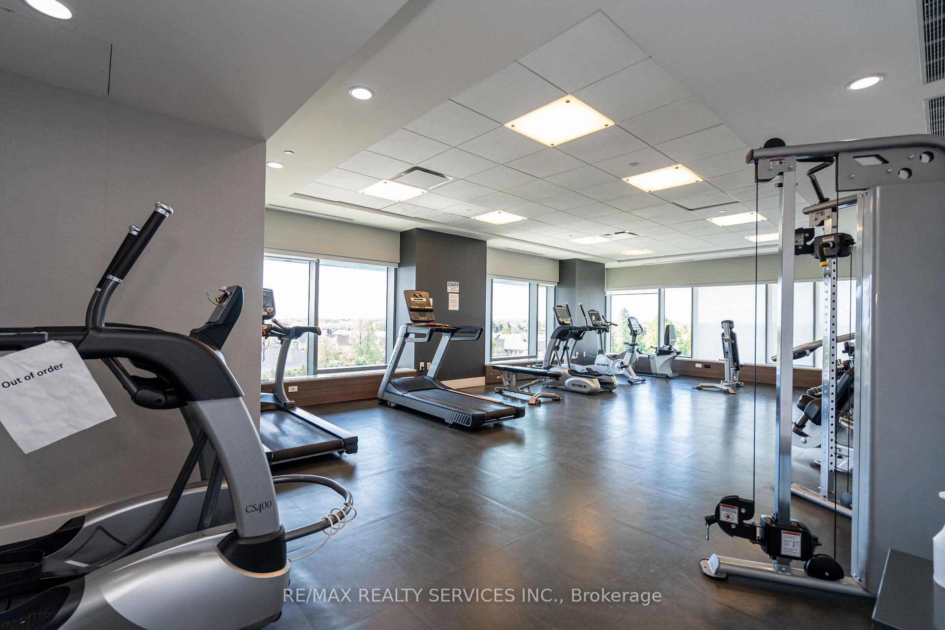 1 Bedroom Condo at 2560 Eglinton, Mississauga For sale