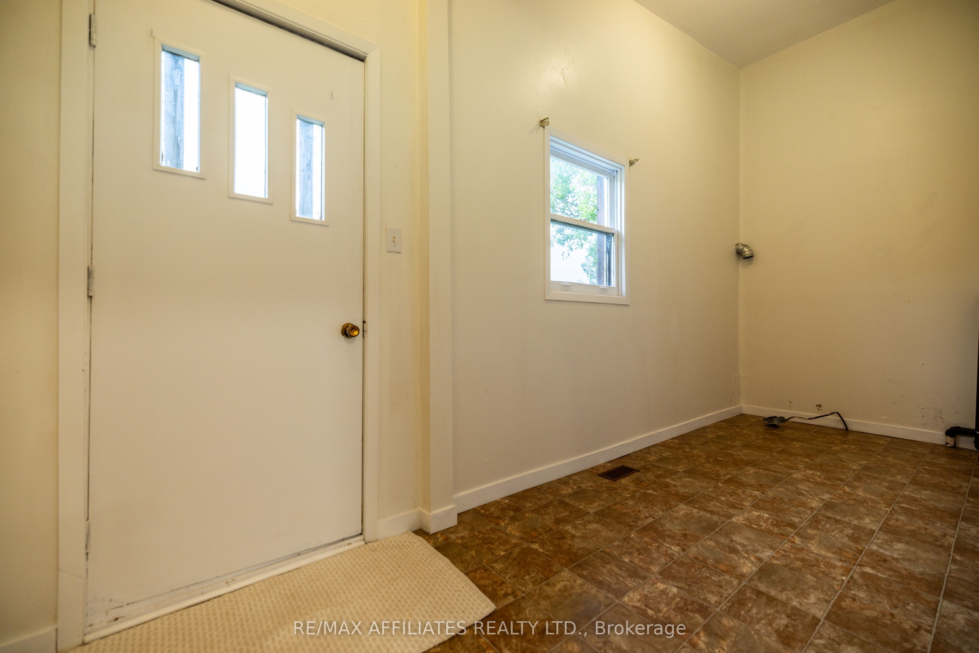 2747 Thomas Dolan Parkway