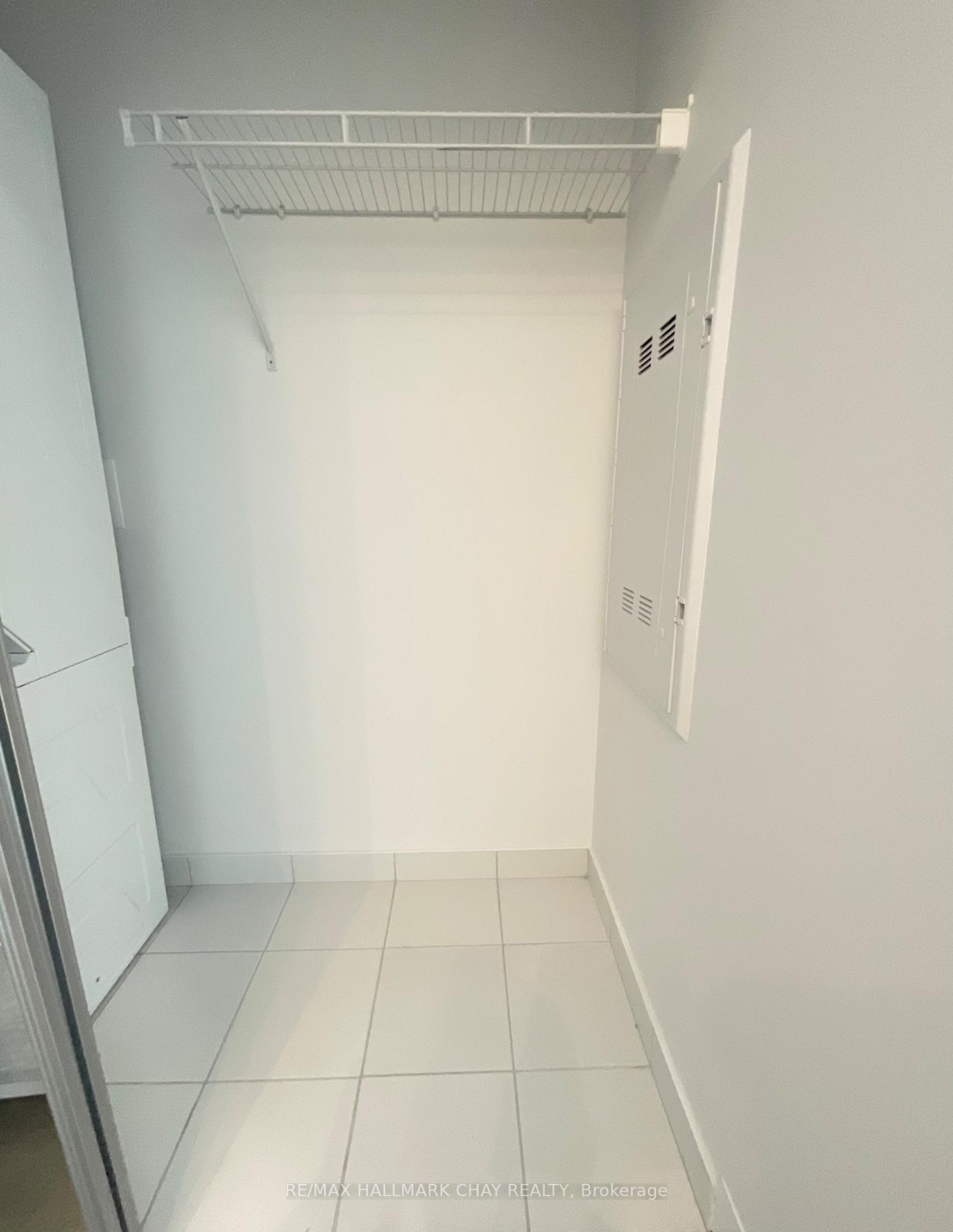 1 Bedroom Condo at 2481 Taunton,  Oakville For sale
