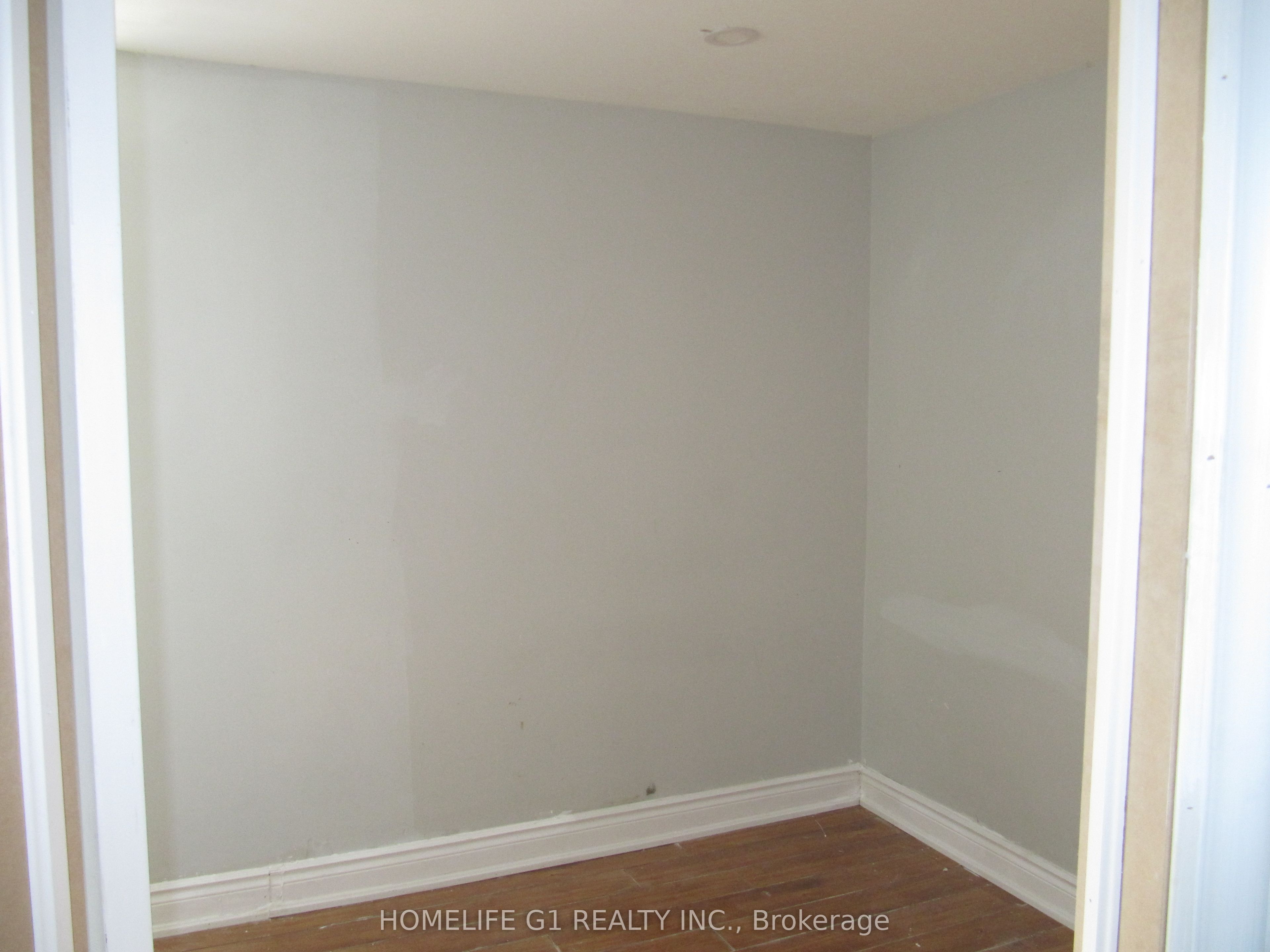 57 Bromley Crescent