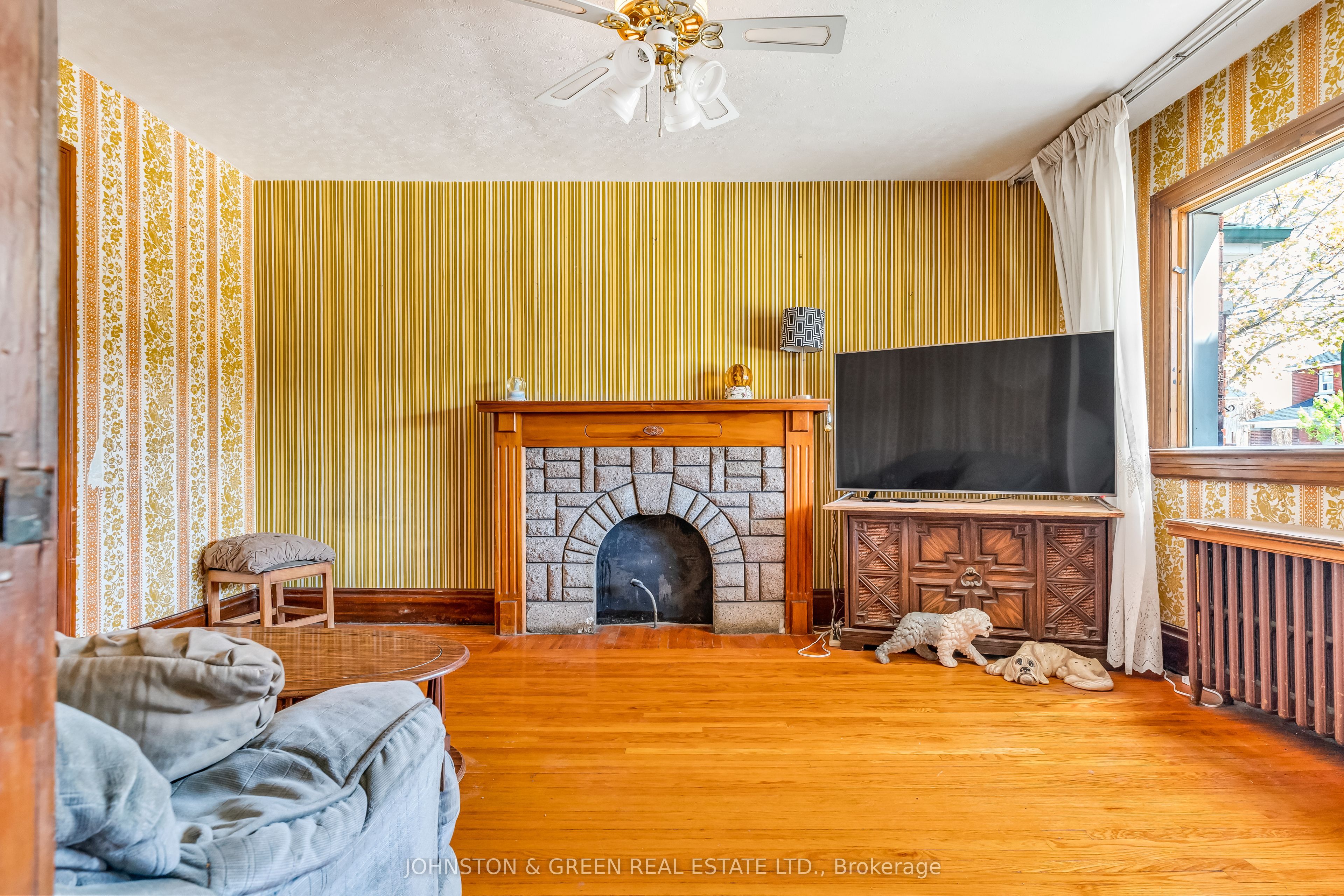 416 Mortimer Avenue
