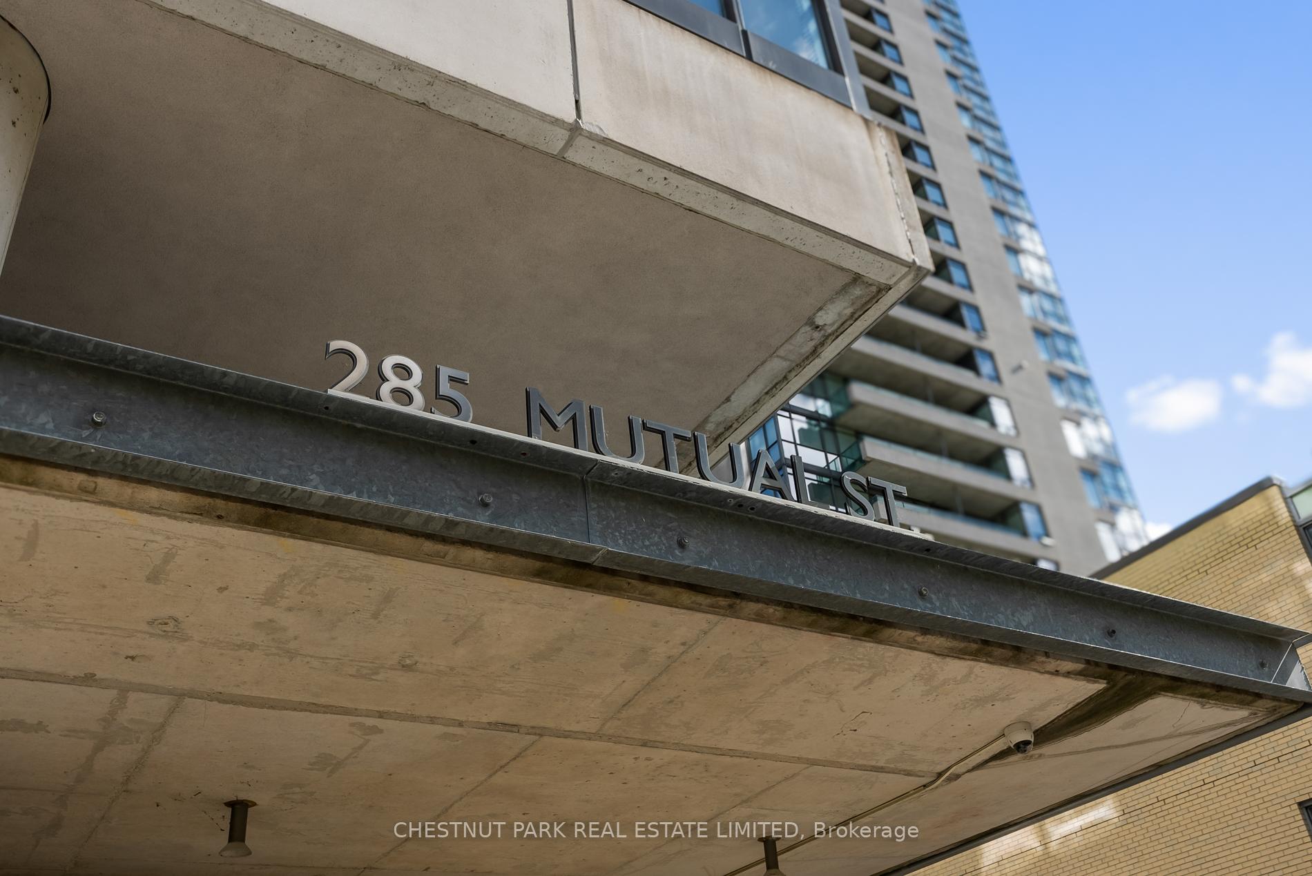 2 Bedrooms Condo at 285 Mutual, Toronto For sale