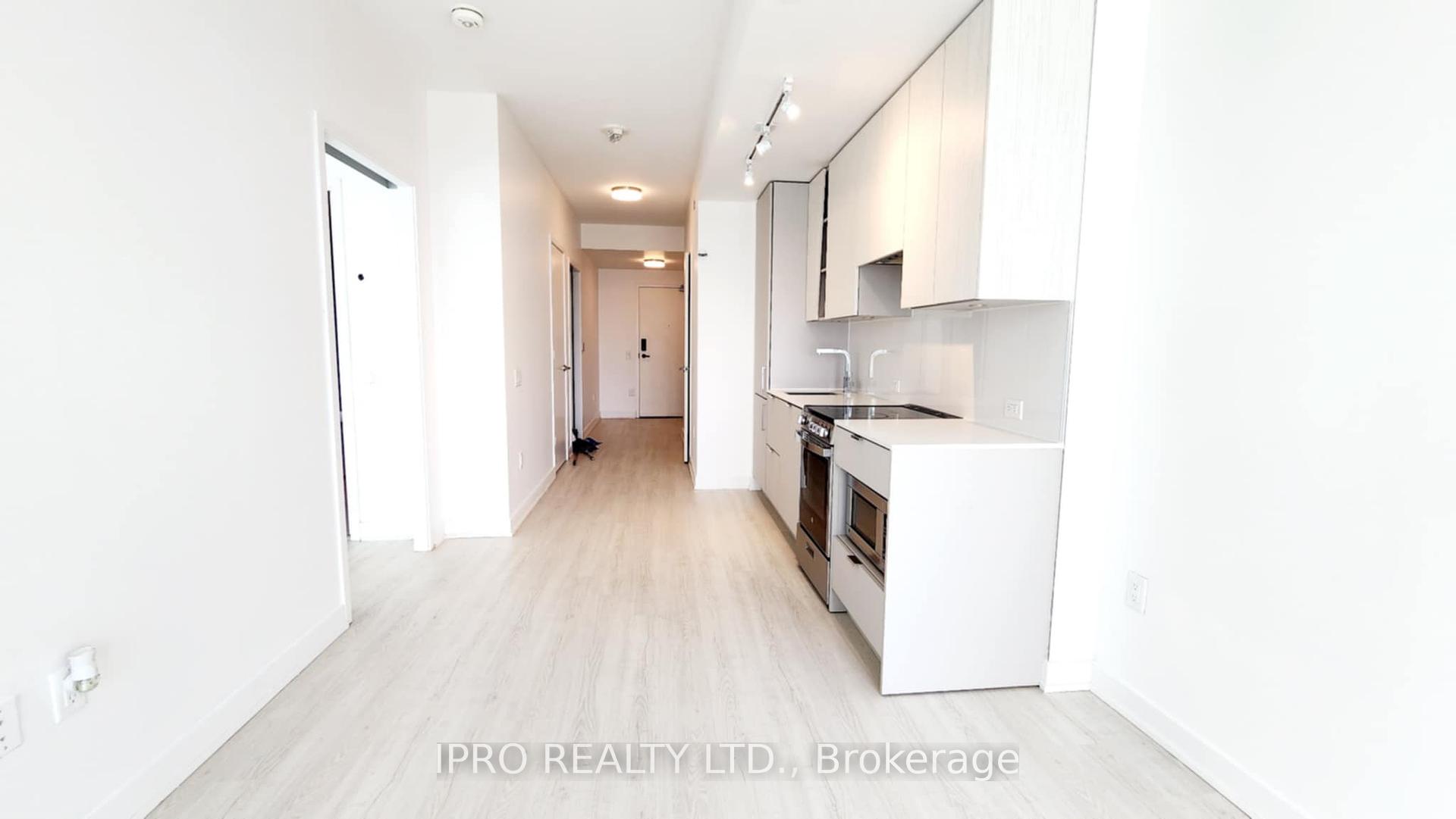 2 Bedrooms Condo at 3883 Quartz, Mississauga For sale
