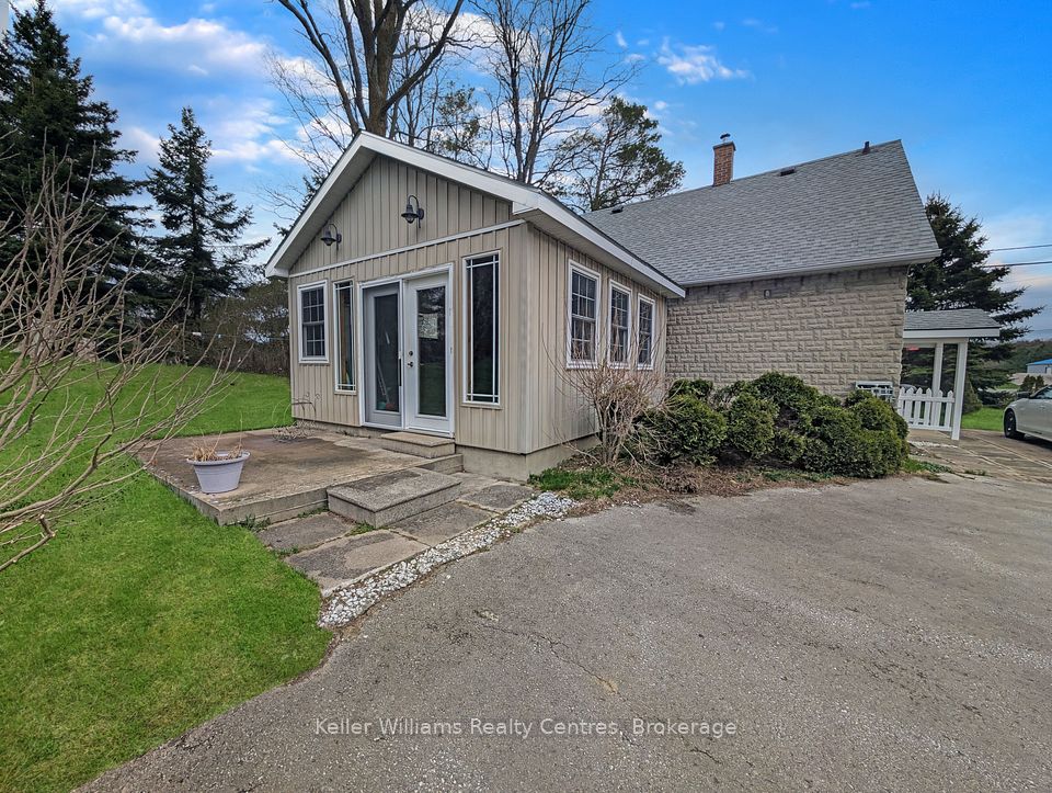 313238 Highway 6