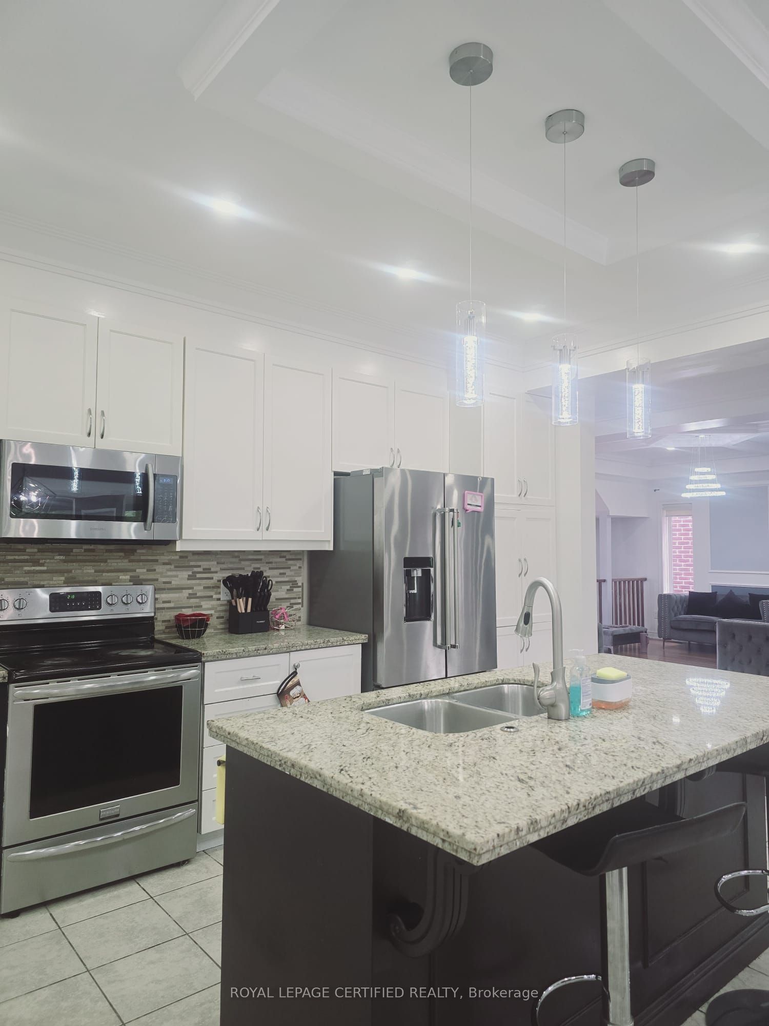 130 Kingsview Drive