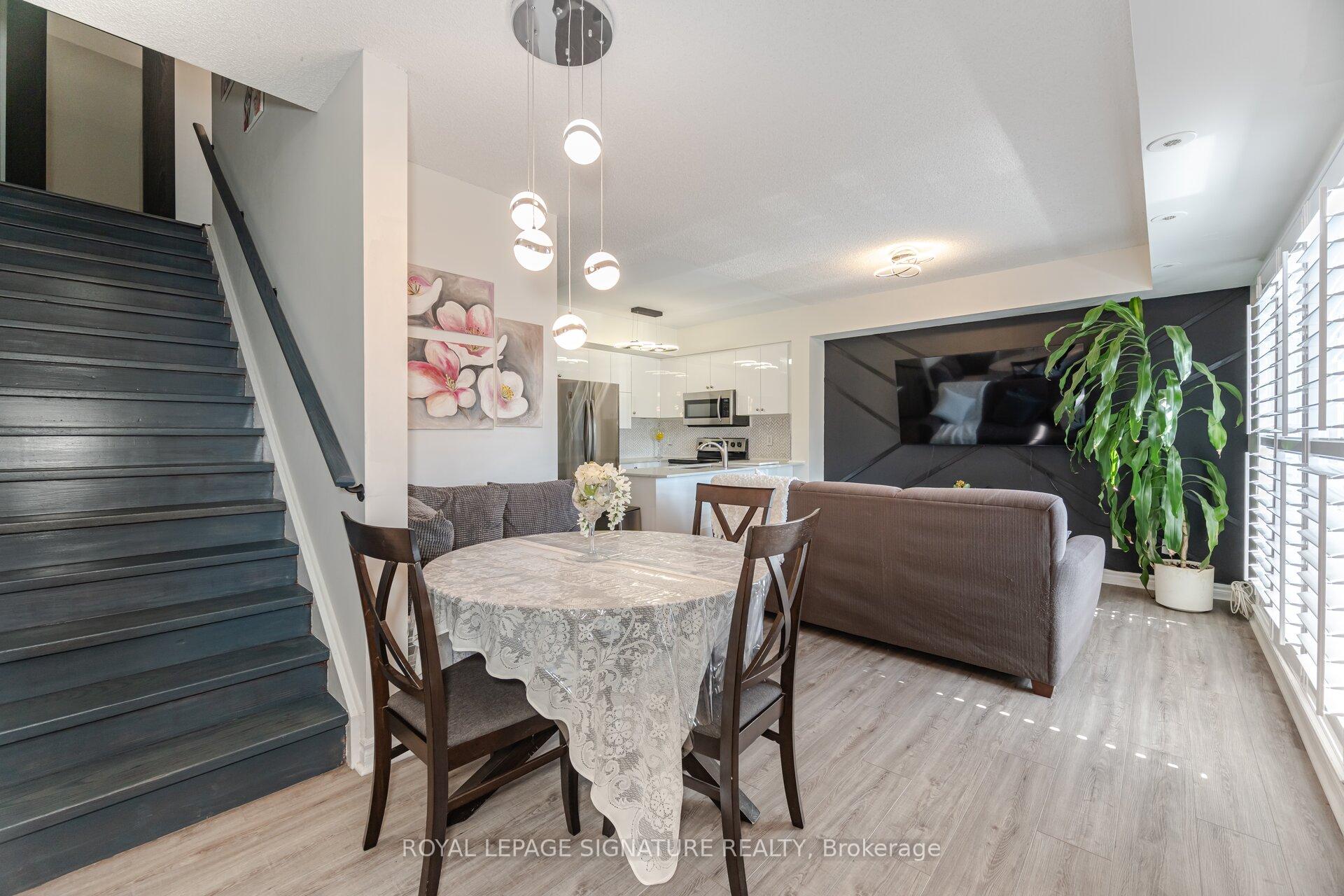 3 Bedrooms Condo at 3031 Finch, Toronto For sale