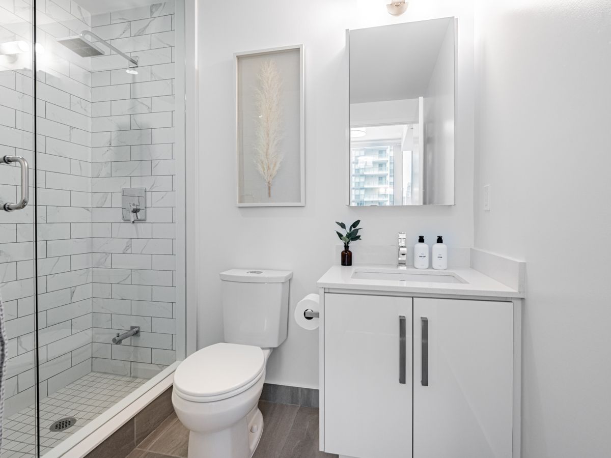 5180 Yonge Street 1107